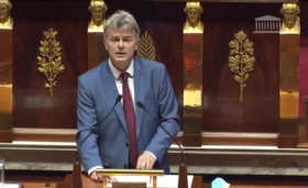 Inéligibilité des racistes : l’Assemblée Nationale rejette la proposition de Fabien Roussel